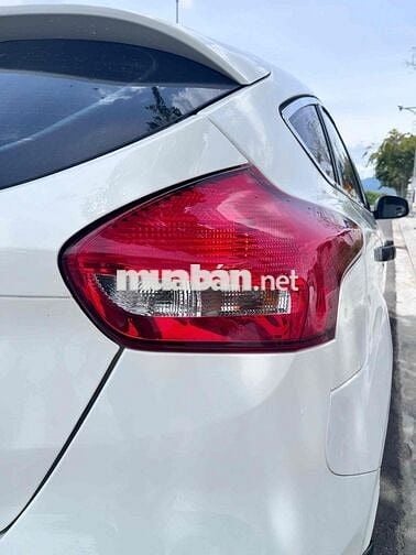 Ford Focus Hatchback 2018 Trắng 90000 km