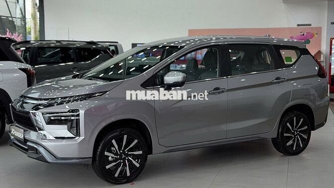 Mitsubishi Xpander AT Premium 2026 Bạc Mới