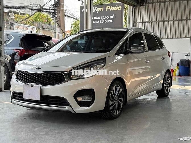 Kia Rondo Deluxe 2020 Số tự động Trắng