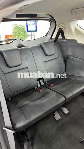 Mitsubishi Xpander AT Premium 2026 Bạc Mới