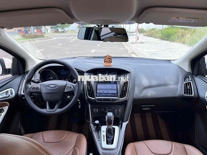Ford Focus Hatchback 2018 Trắng 90000 km