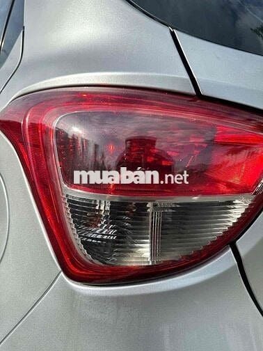 Hyundai i10 2017 Số sàn Bạc