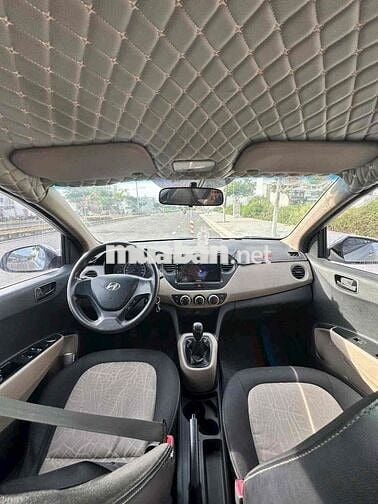 Hyundai i10 2017 Số sàn Bạc