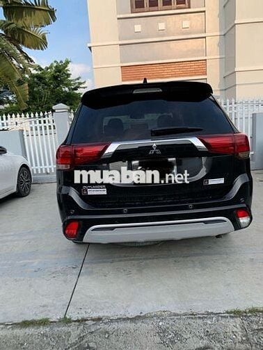 Mitsubishi Outlander 2.0 AT 2022 Đen 34000 km