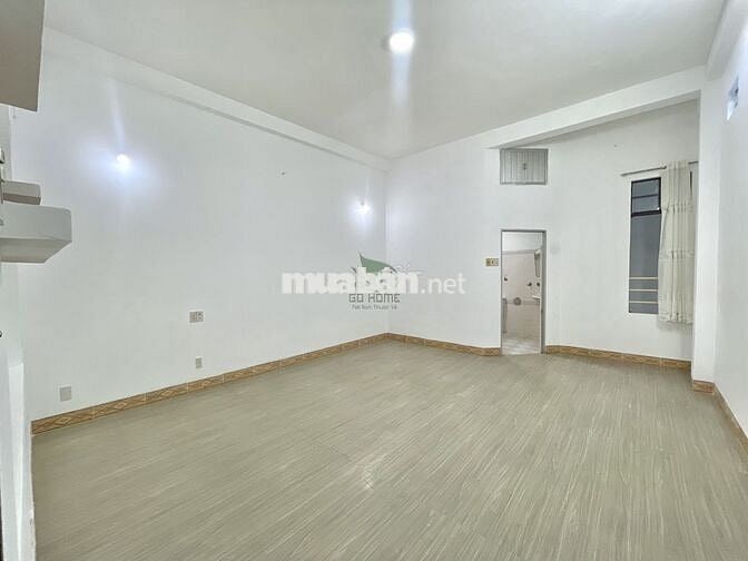 CHO THUÊ NHÀ KINH DOANH 4 TẦNG 6 PHÒNG LỚN KHU BÀN CỜ GIÁ 30 TRIỆU