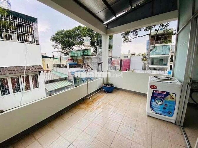 STUDIO BAN CÔNG - DÁ MỀM NHẤT TRUNG TÂM Q3