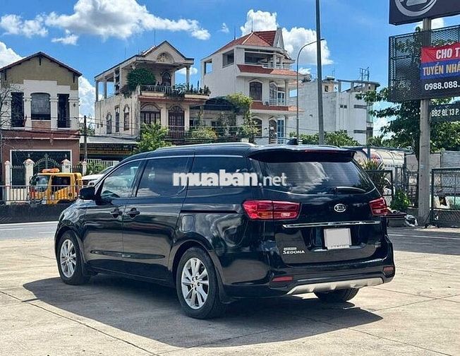 KIA SEDONA FULL DẦU 2018 XE CTY XUẤT HOÁ ĐƠN