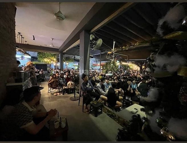Sang quán Cafe máy lạnh 300m2 căn góc Lê Đức Thọ-Gò Vấp,lợi nhuận cao