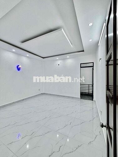 Nhà Đẹp Hẻm Xe Hơi Quay Đầu ( 4,5M x 14M )