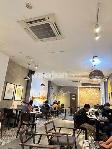 Sang quán Cafe máy lạnh 300m2 căn góc Lê Đức Thọ-Gò Vấp,lợi nhuận cao