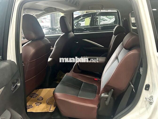 Mitsubishi Cross rẻ chưa từng có, giảm tới  99tr