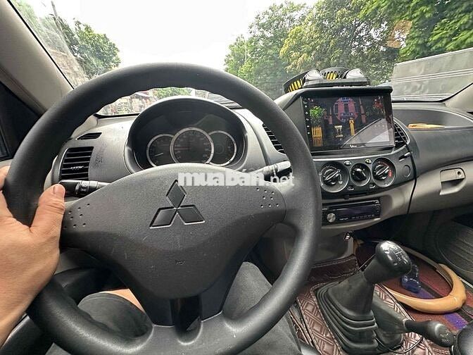 Mitsubishi Triton 2011 Số sàn Xám 16 vạn