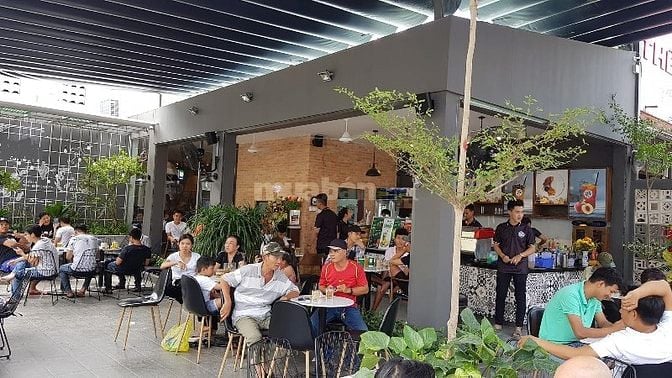 Sang quán Cafe máy lạnh 300m2 căn góc Lê Đức Thọ-Gò Vấp,lợi nhuận cao