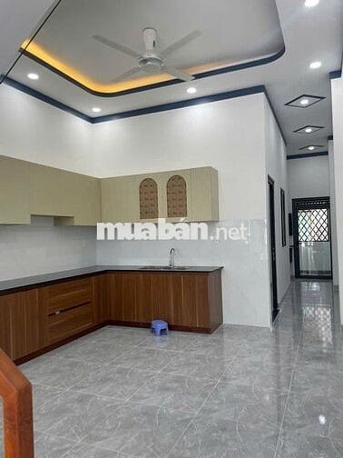BÁN NHÀ 1 TRỆT 1 LẦU NGAY TRUNG TÂM BẾN CÁT 