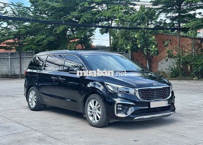 KIA SEDONA FULL DẦU 2018 XE CTY XUẤT HOÁ ĐƠN