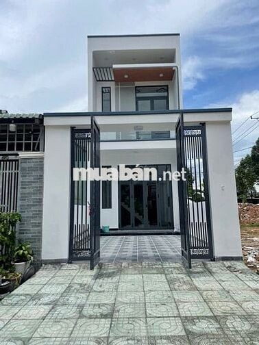 BÁN NHÀ 1 TRỆT 1 LẦU NGAY TRUNG TÂM BẾN CÁT 