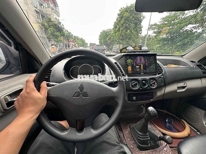 Mitsubishi Triton 2011 Số sàn Xám 16 vạn