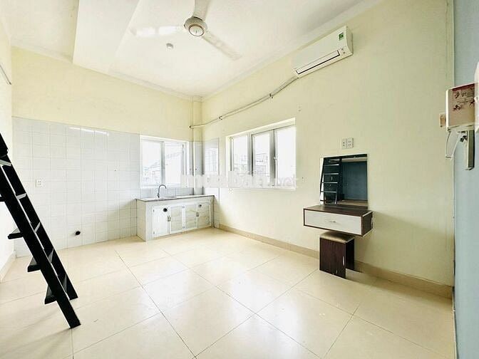 CHUNG CƯ MINI FULL NỘI THẤT CÓ BÃI ĐẬU OTO ĐẦY ĐỦ TIỆN NGHI 