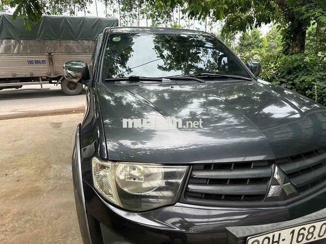Mitsubishi Triton 2011 Số sàn Xám 16 vạn
