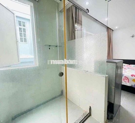 STUDIO BAN CÔNG - DÁ MỀM NHẤT TRUNG TÂM Q3