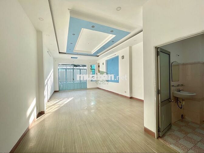 CHO THUÊ NHÀ KINH DOANH 4 TẦNG 6 PHÒNG LỚN KHU BÀN CỜ GIÁ 30 TRIỆU