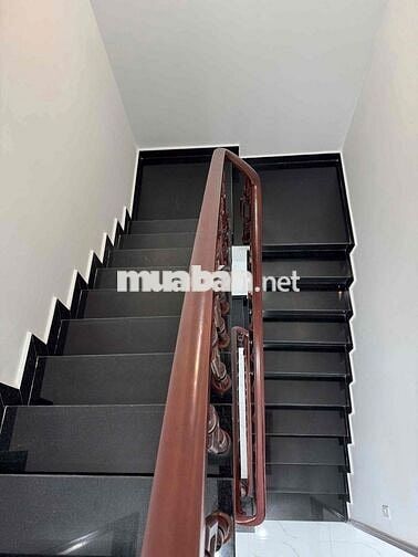 Nhà Đẹp Hẻm Xe Hơi Quay Đầu ( 4,5M x 14M )