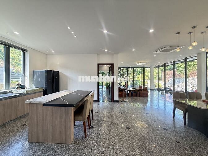 VILLA SÂN VƯỜN 400M2 VIEW NÚI KHU ĐẤT LÀNH GIÁ 22 TRIỆU/THÁNG