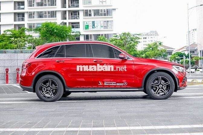 Mercedes Benz GLC 300 4Matic 2022 Đỏ 5 chỗ