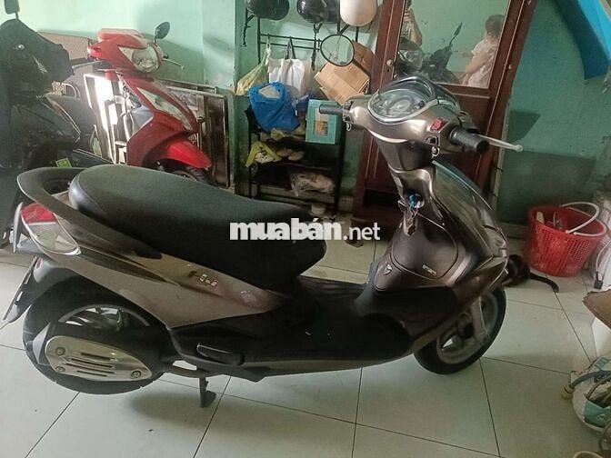 Piaggio Fly 2012 màu Nâu Trong nước