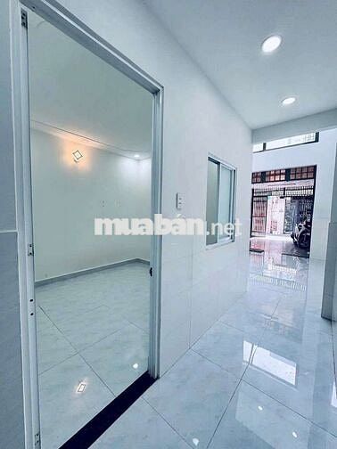 Cho thuê nguyên căn trống rộng, hẻm tải sát mt Phạm Văn Chiêu P9 Gòvấp