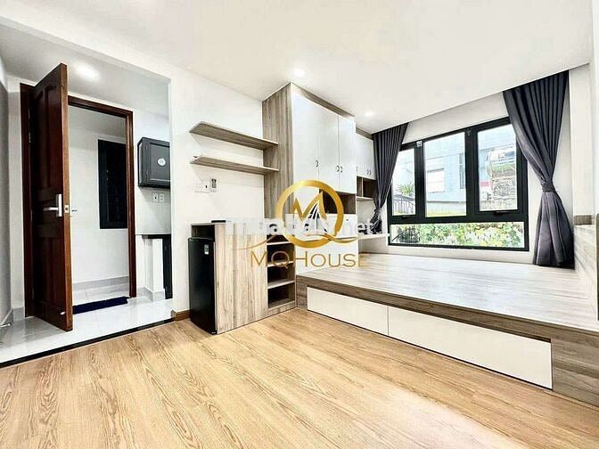 Studio_Cửa sổ_Thang máy_Full NT_Tách bếp_Hồ Thị Kỷ _NOWZONE_Bùi Viện