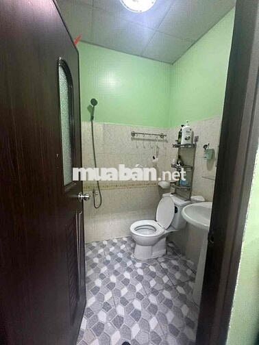 Cho Thuê Căn Hộ Tên Lửa 80m2 , 2PN , 2 WC ,2 Ban Công .