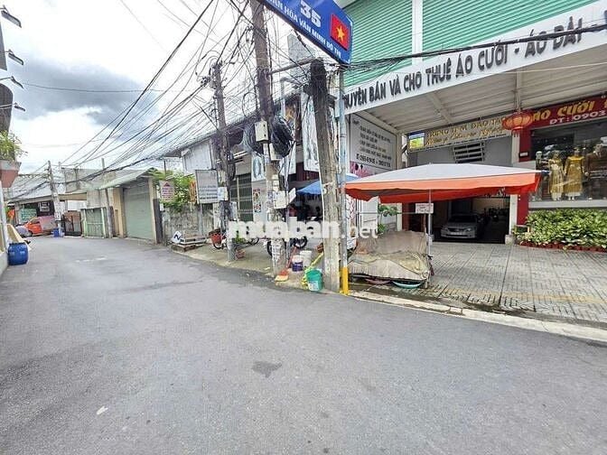 Đất ngay chơ Đoàn Thị Kia phường Tân Đông Hiệp Tp Dĩ An 