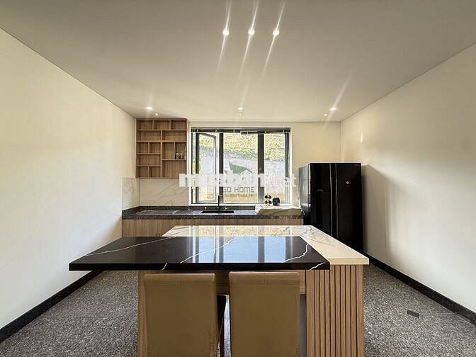 VILLA SÂN VƯỜN 400M2 VIEW NÚI KHU ĐẤT LÀNH GIÁ 22 TRIỆU/THÁNG