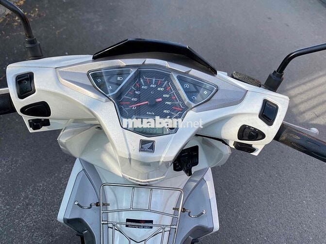 Honda Air Blade 2016 Trắng chính chủ