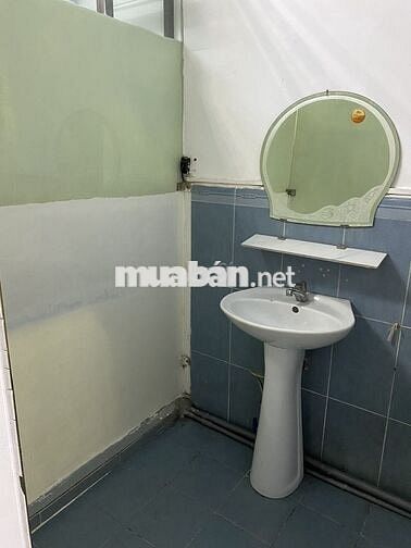 Cho thuê căn hộ nhà mặt tiền đường Điện Biên Phủ