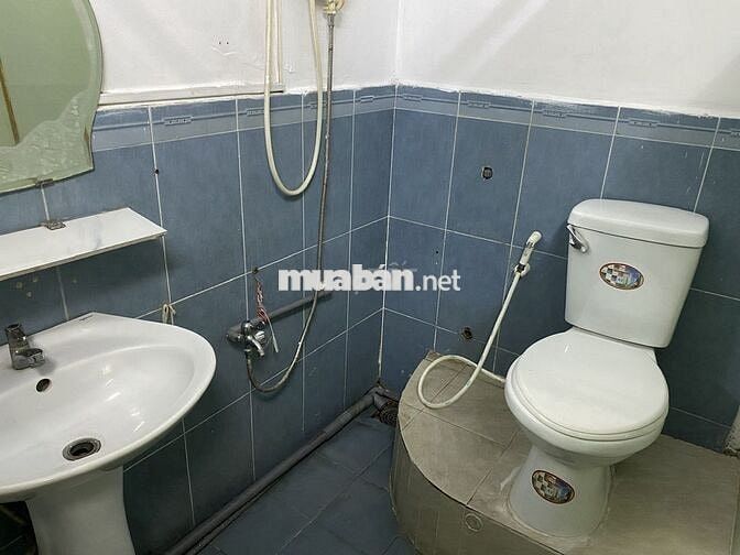 Cho thuê căn hộ nhà mặt tiền đường Điện Biên Phủ