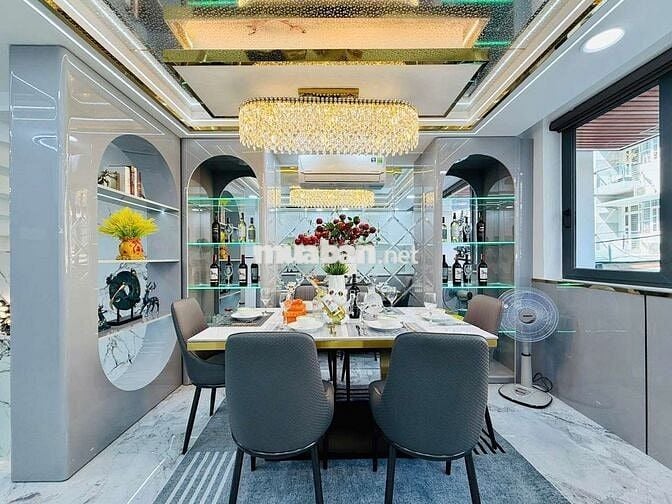 Nhà Nguyên căn Trệt lửng 4 Lầu Có 5PN CÓ Thang máy 450ky Hẻm 8m 1 trục