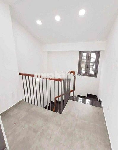 Chính Chủ Cho Thuê Tôn Thất Tùng, Quận 1 Diện tích: 4x10m Kết cấu: trệ