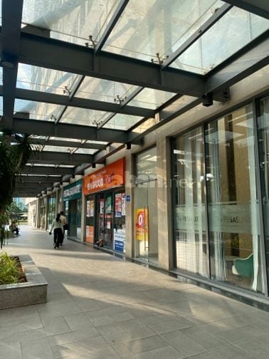 CHÍNH CHỦ CHO THUÊ CĂN HỘ 3PN 90m2 ở Q8, căn góc 2 ban công, tầng cao