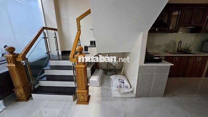Chính chủ cho thuê - Nhà nguyên căn 1 triệt 2 lầu - 4PN4WC - Giá 35tr