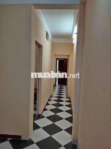 Cho thuê phòng 2 ngủ 1 khách và studio giá rẻ Dương Quảng Hàm