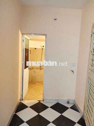 Cho thuê phòng 2 ngủ 1 khách và studio giá rẻ Dương Quảng Hàm