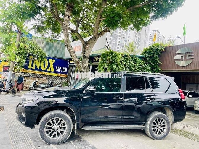 Toyota Prado VX 2018 Đen 70000 km