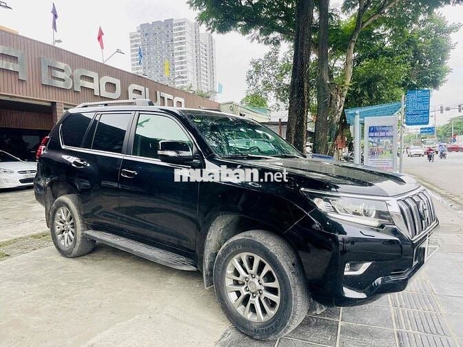 Toyota Prado VX 2018 Đen 70000 km