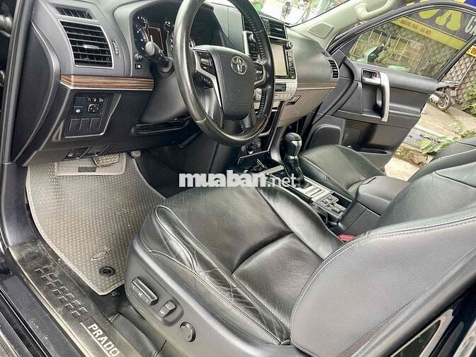 Toyota Prado VX 2018 Đen 70000 km