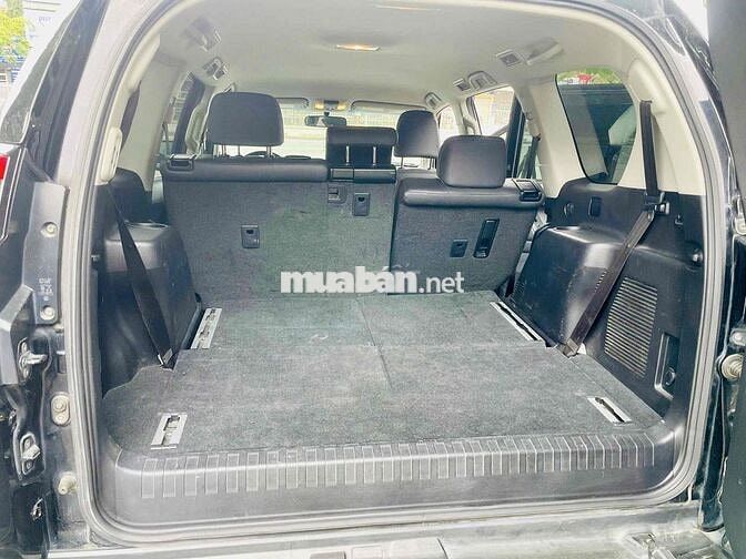 Toyota Prado VX 2018 Đen 70000 km