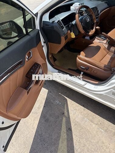 Honda Civic 1.8AT 2012 Trắng 90.000 km