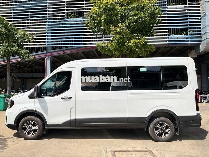 Ford Transit Trend2026 xe biển trắng chở nhân viên