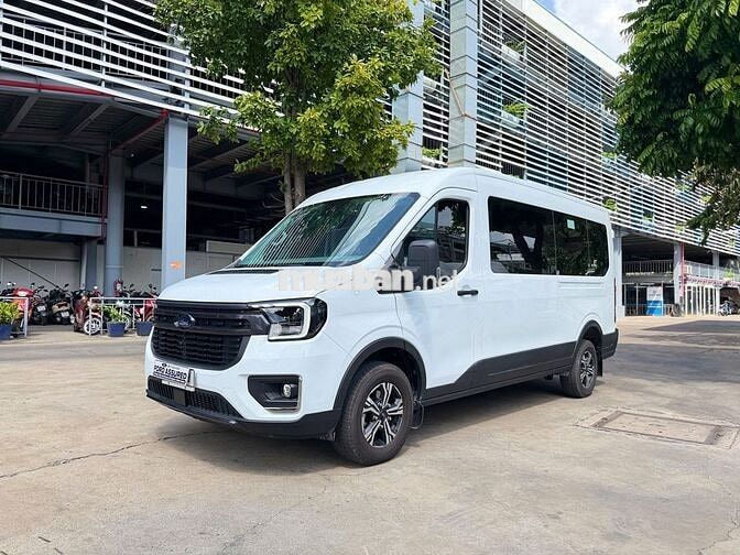 Ford Transit Trend2026 xe biển trắng chở nhân viên